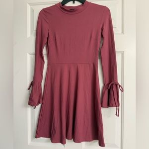 Bell Sleeve Dress Size Small